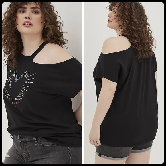 Torrid LOVESICK Black Cold Shoulder Heart Rays Tee NWT Size 3X - Picture 16 of 17